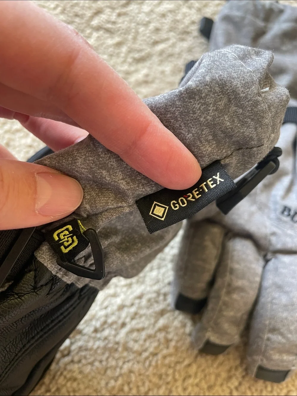 Burton Kid’s Snowboarding Skiing Gloves M Heather Gray/Black Snow Gloves Winter